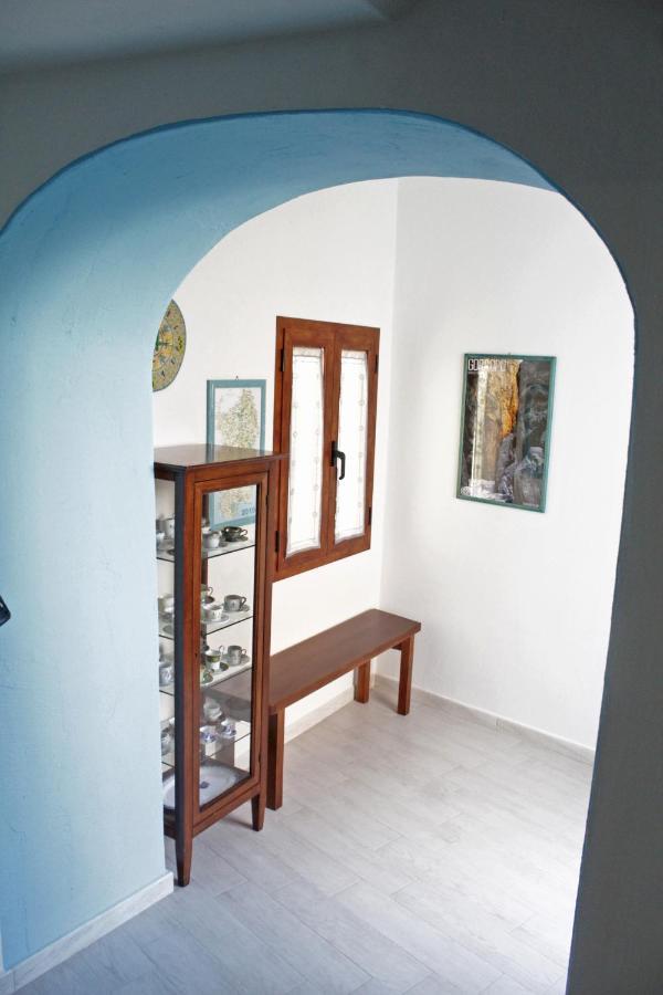 La Casa Del Corso Panzió Orgosolo Kültér fotó
